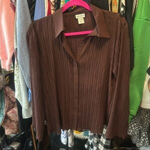Nicola women’s brown long sleeve textured button down XL